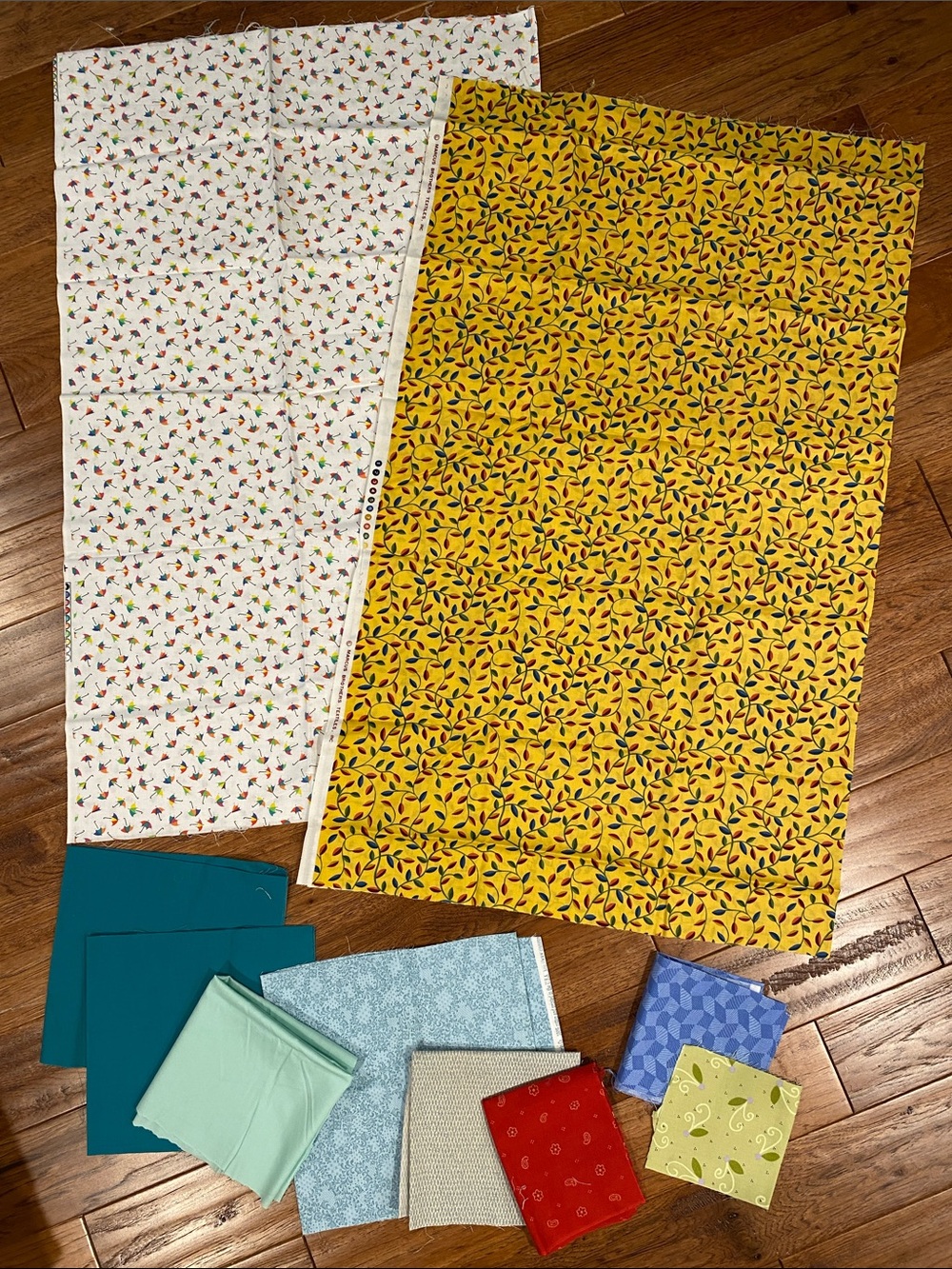Assorted Cotton Fabric Bundle - Yellow Leaf & White Umbrella Prints